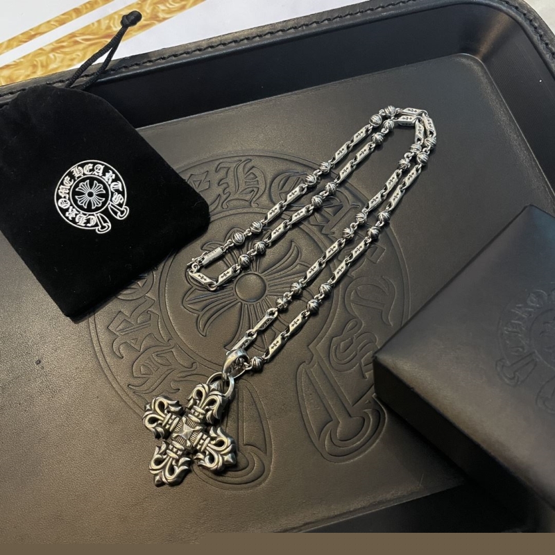 Ch**me He**ts necklaces